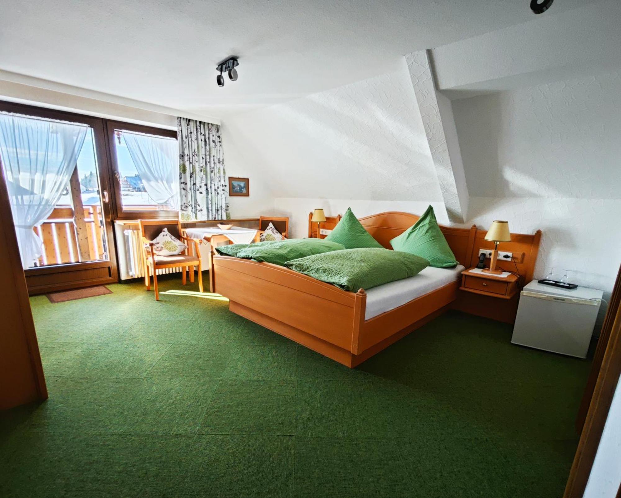 Cafe-Pension Feldbergblick Титизее-Нойштадт Экстерьер фото