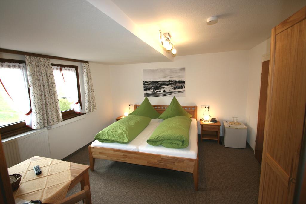 Cafe-Pension Feldbergblick Титизее-Нойштадт Экстерьер фото